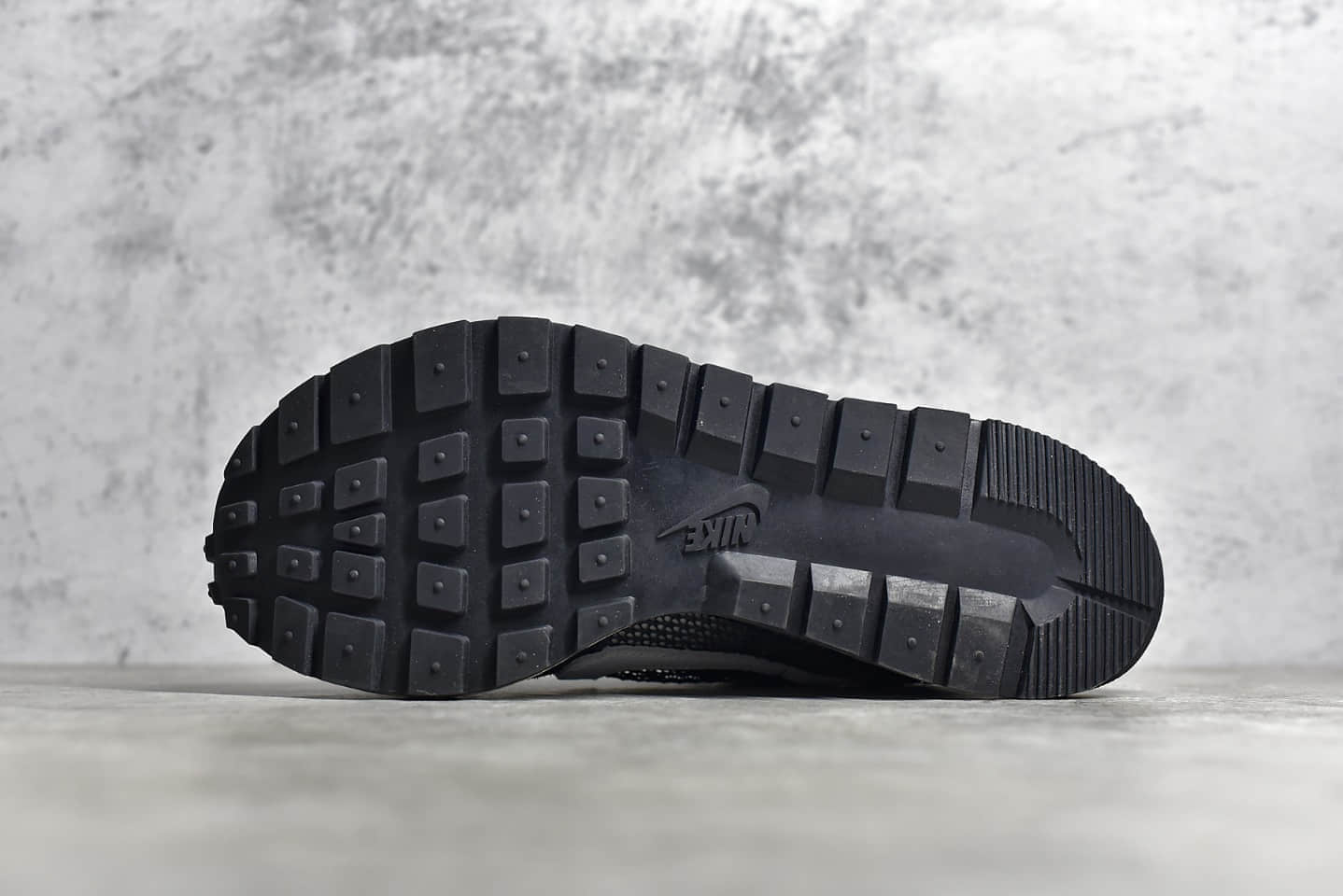 耐克Sacai联名黑色老爹鞋 Sacai X Nike regasus vaporrly SP 耐克双钩翻毛皮原厂品质 货号：CV1363-001-潮流者之家