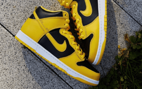 耐克Dunk小武当配色 Nike Dunk High SP “Varsity Maize” 耐克Dunk黑黄中帮发售日期 货号：CZ8149-002