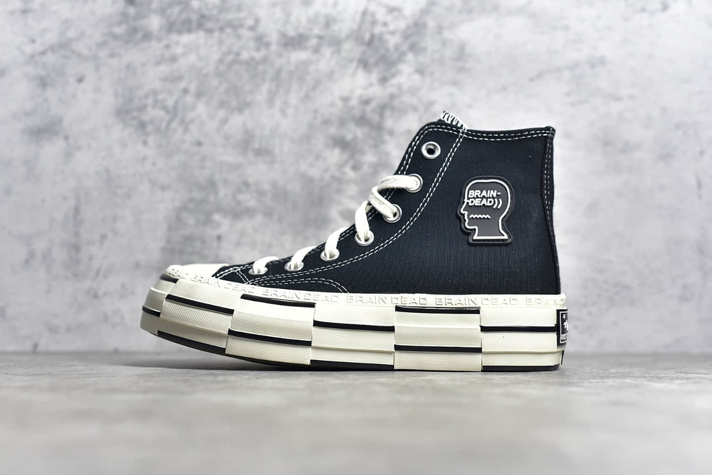 匡威脑死亡黑色解构高帮帆布鞋 Brain Dead x Converse Chuck Lift 1970 Hi 2.0 匡威厚底板鞋 货号：170549C