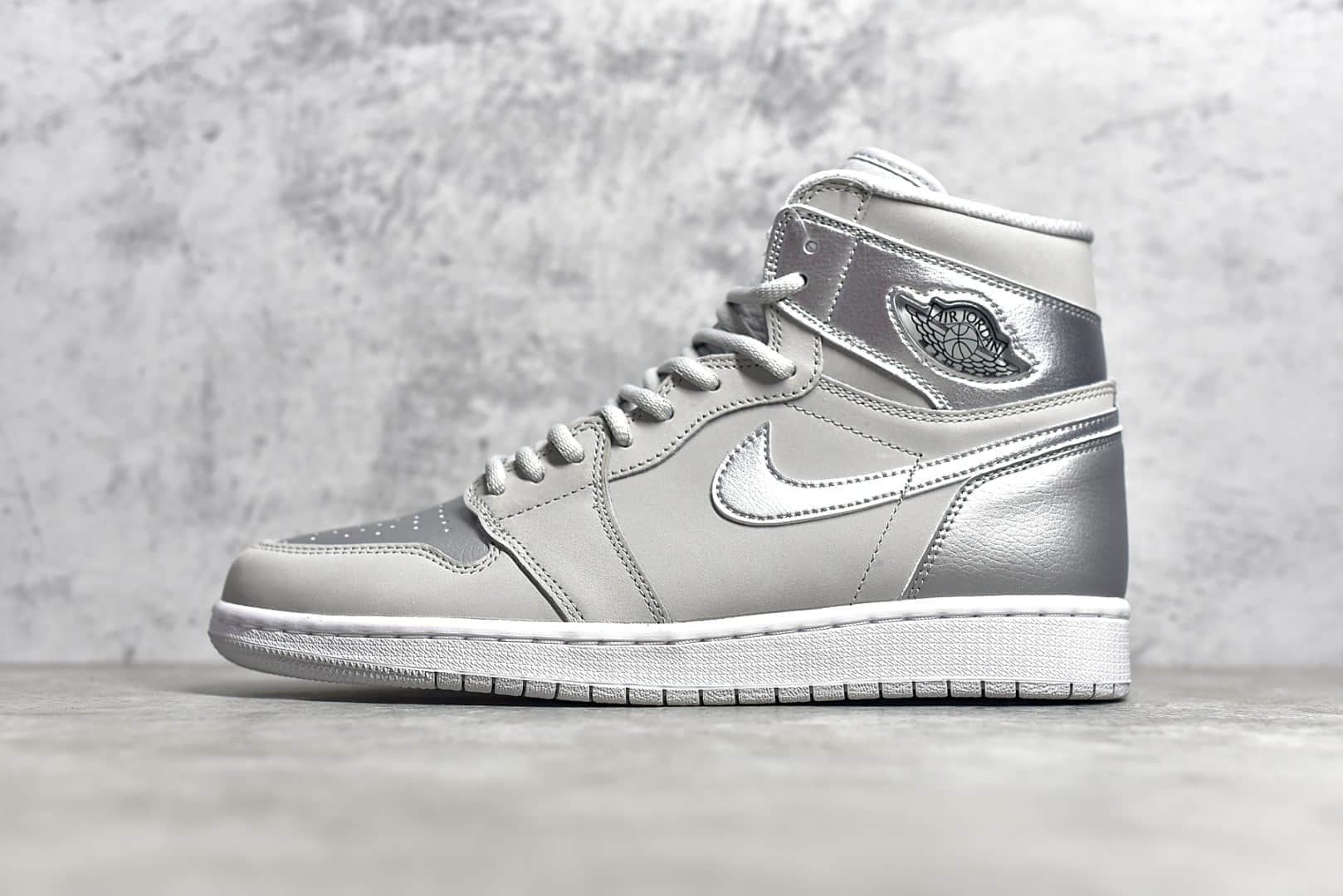 AJ1日本限定银色高帮 Air Jordan 1 High OG “Japan” 高贵的银色金属感原厂AJ日本限定 货号：DC1788-029