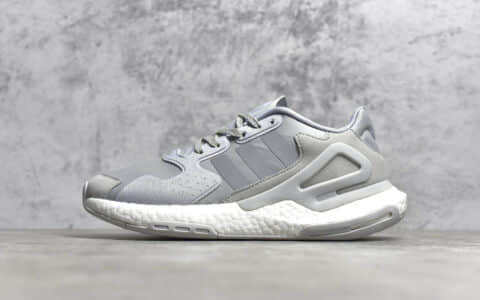 阿迪达斯夜行者灰白色跑鞋 adidas Day Jogger 夜行者二代BOOST超软慢跑鞋 货号：FV3255