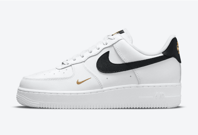 耐克空军白黑低帮新款 Nike Air Force 1 Low 金色表示点缀新款耐克空军发售 货号：CZ0270-102