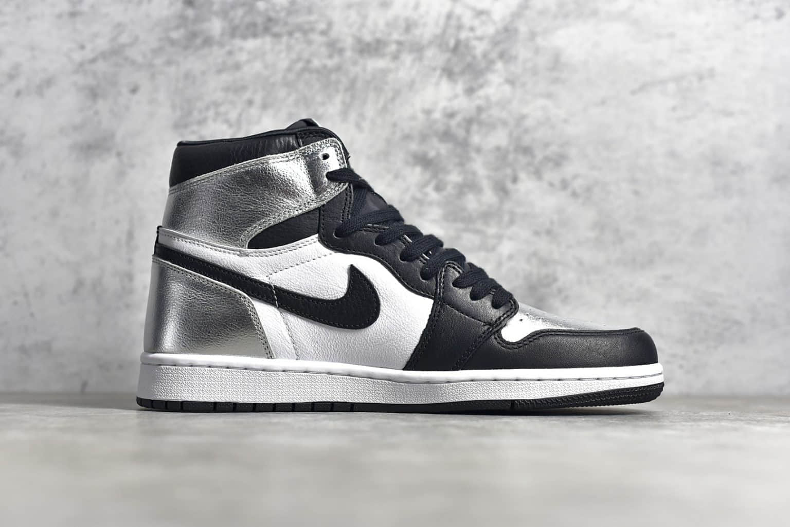 silver toes aj1