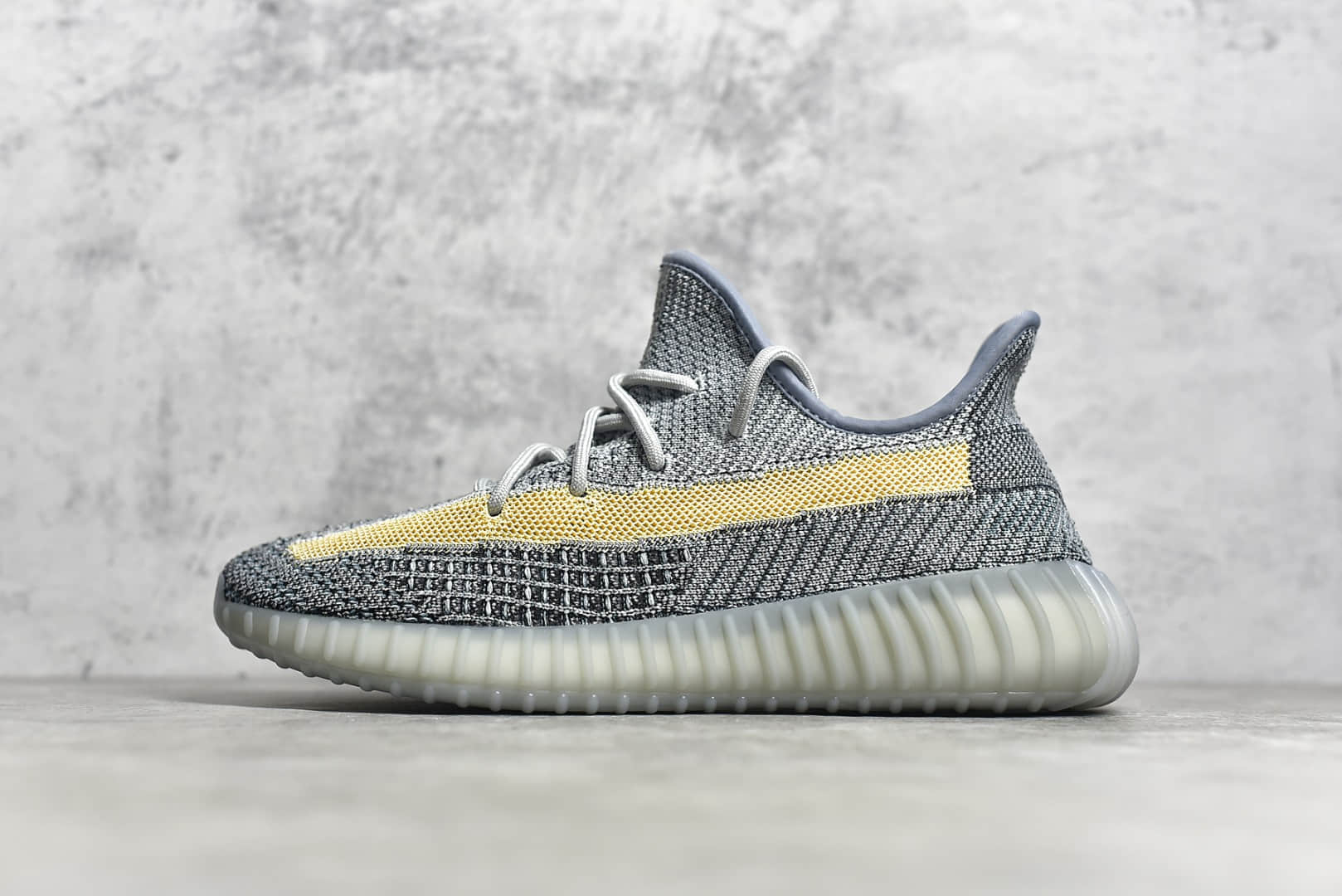 椰子350V2水洗单宁 YEEZY 350 V2水洗丹宁 OG纯原版本椰子工厂 货号：GY7657