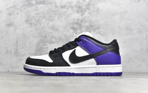 耐克Dunk SB恶人紫低帮 NIKE SB Dunk Low Pro “Court Purple” 恶人紫 耐克Dunk SB白黑紫低帮纯原版本 货号：BQ6817-500