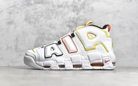 耐克皮蓬外星人配色实战球鞋 Nike Air More UPTEMPO Rayguns 皮蓬白蓝黄拼接高帮篮球鞋 货号：DD9223-100