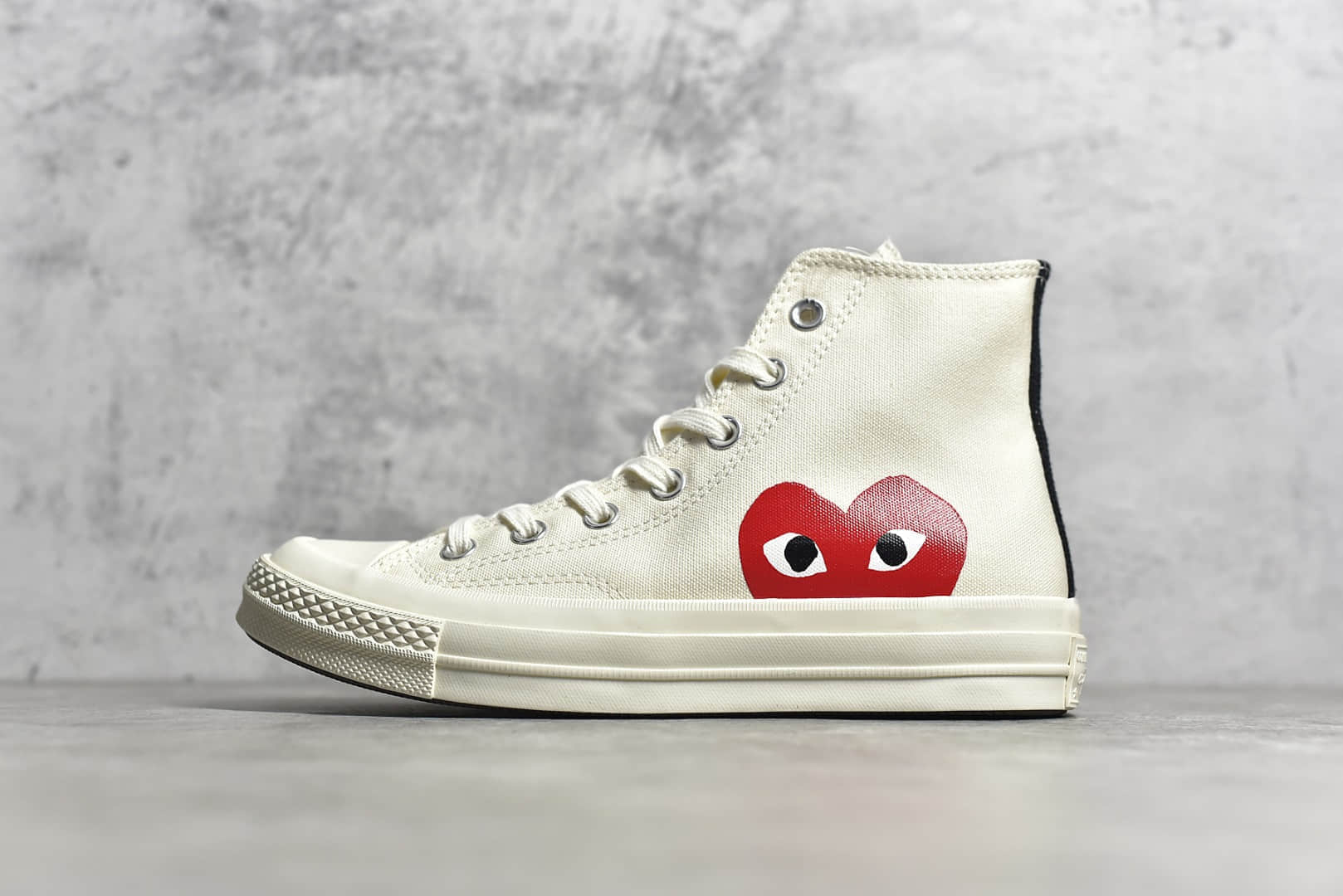 匡威1970s川久保玲白红 CDG x Converse Chuck Taylor All Star 匡威1970S白色高帮 莞产纯原版本匡威 货号：150205C