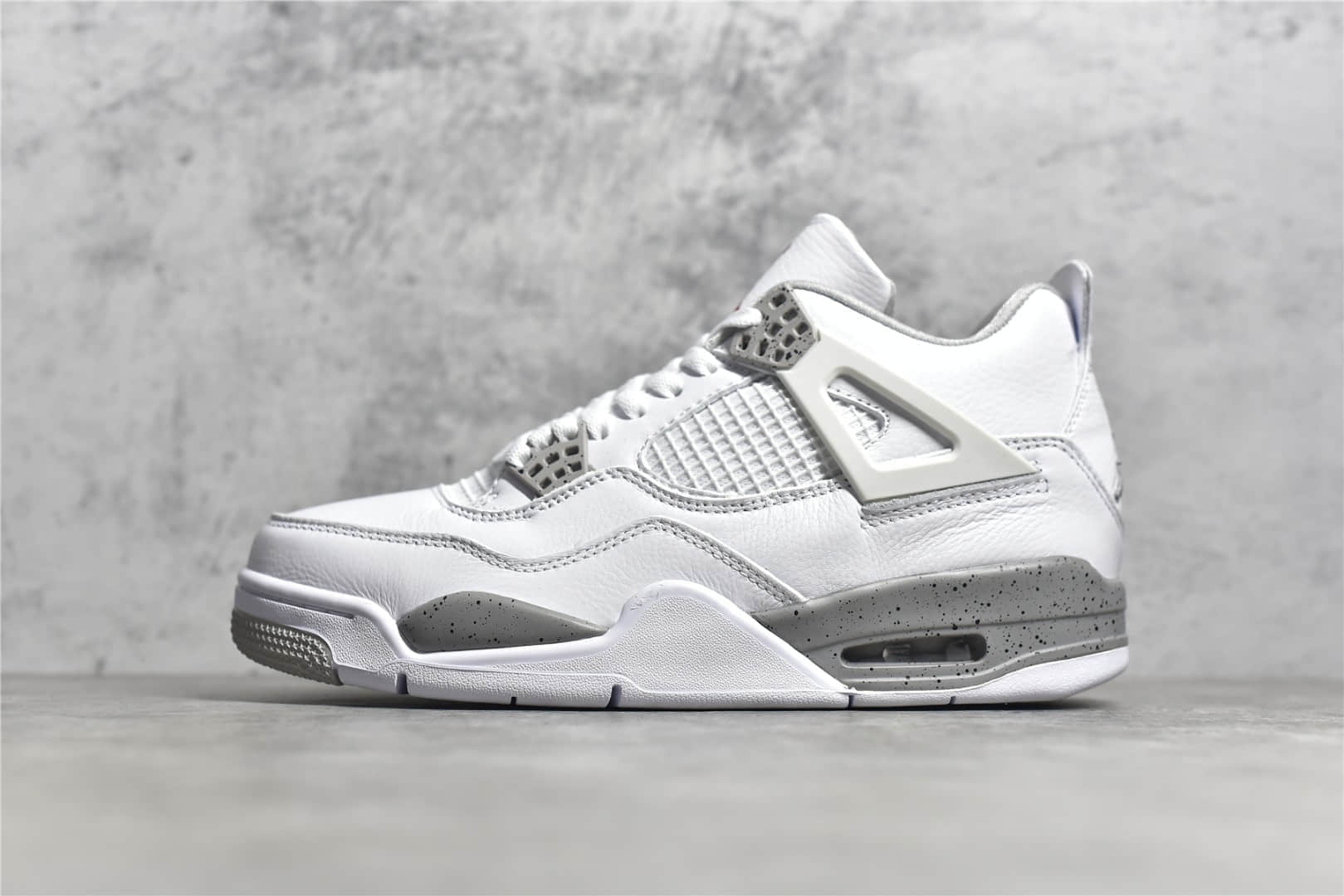 AJ4白奥利奥新款发售 莆田AJ4原厂复刻纯原版本 Air Jordan 4 “White Oreo” AJ4奥利奥 货号：CT8527-100