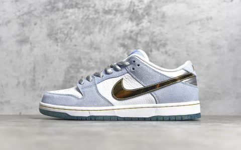 耐克Dunk SB冰雪节限定 耐克冰雪奇缘联名 Sean Cliver x Nike SB Dunk Low Pro QS 耐克限量板鞋 货号：DC9936-100