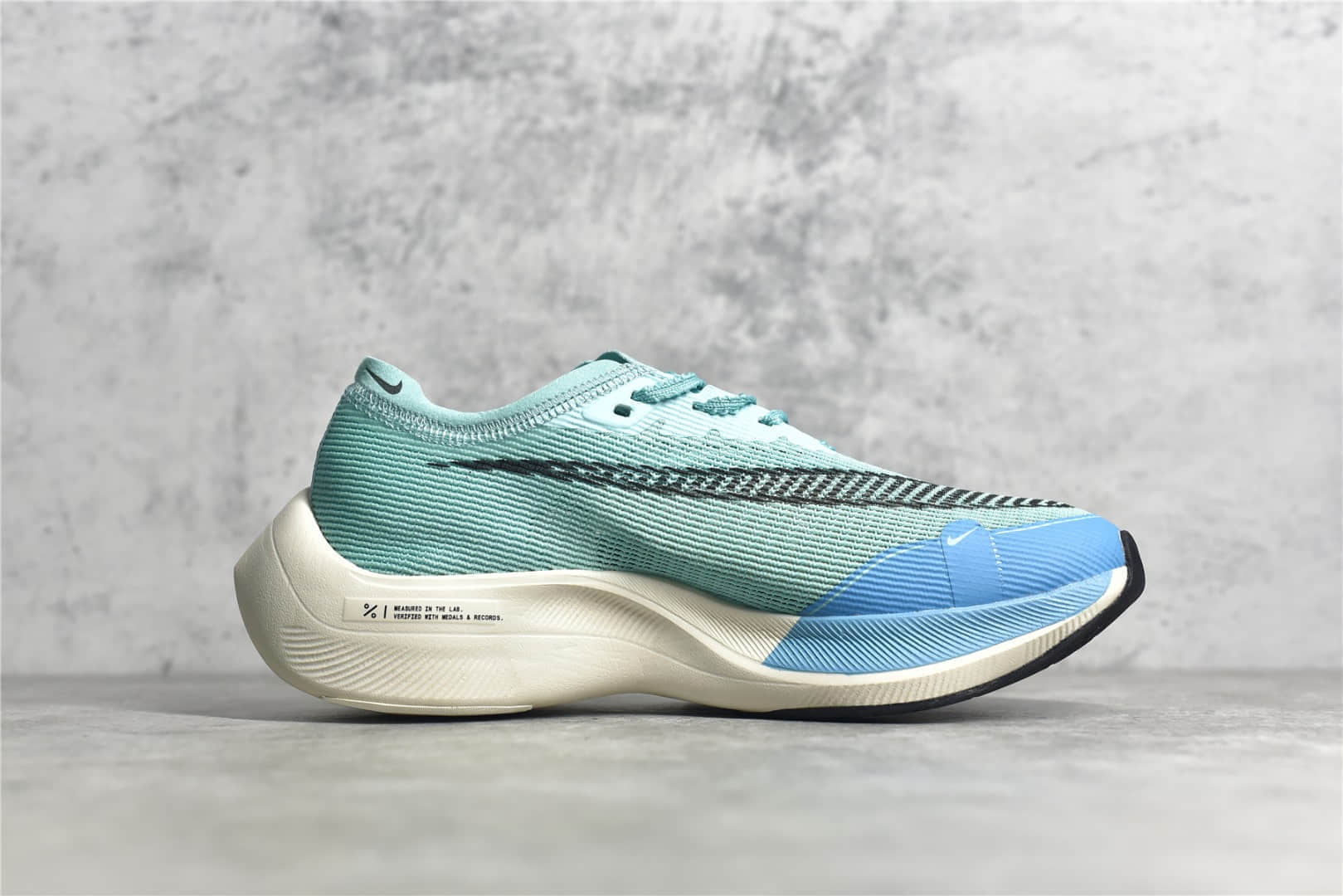 耐克2021新款跑鞋 Nike ZoomX Vaporfly NEXT% 莆田纯原耐克登月系列跑鞋 货号：CU4123-100-潮流者之家