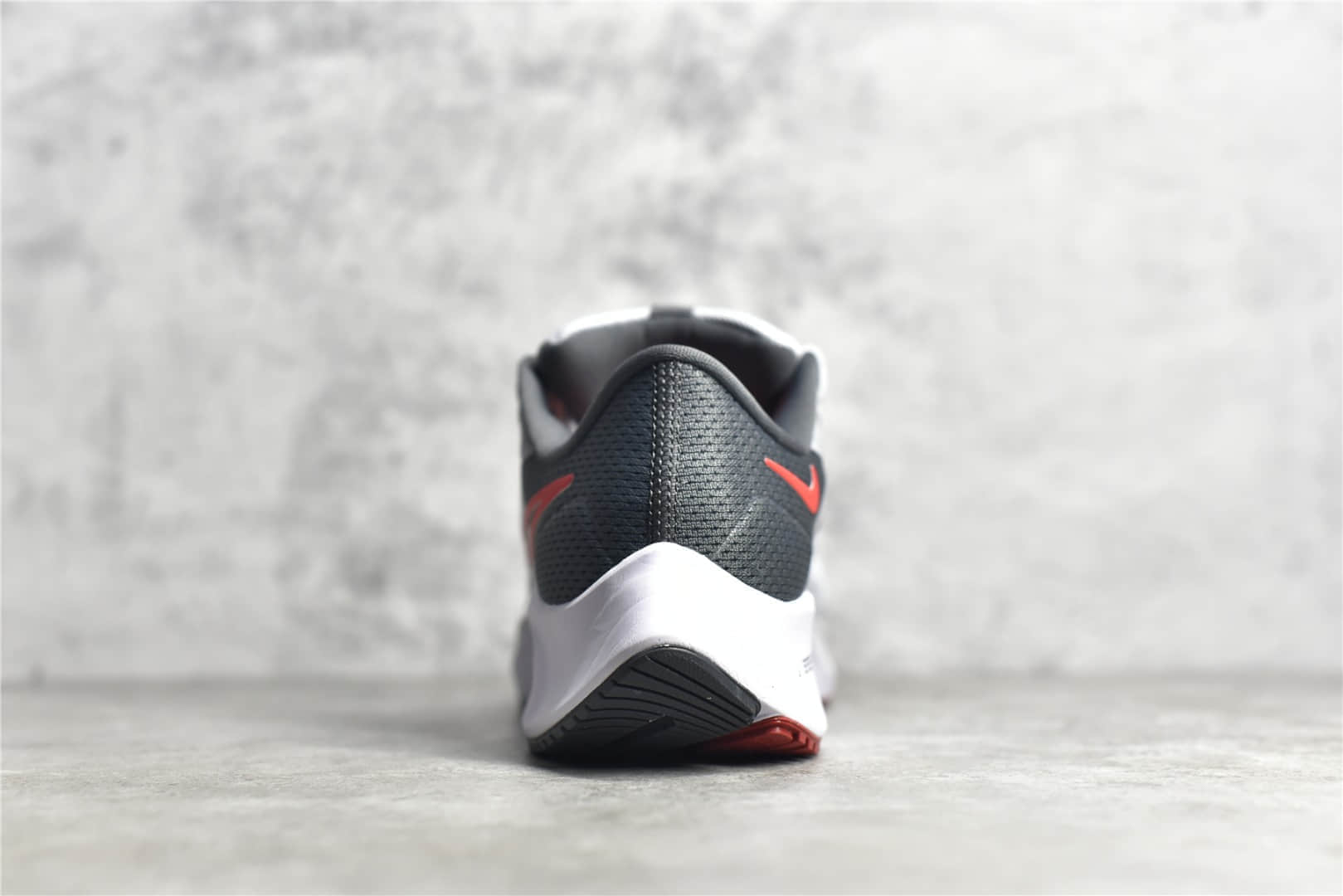 耐克登月38代银色网面透气轻跑鞋 Nike Zoom Pegasus 38 莆田终端耐克登月工厂货源 货号：CW7356-100-潮流者之家