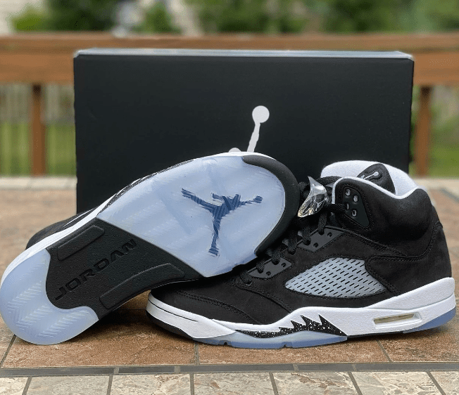 AJ5奥利奥全新配色 Air Jordan 5 “Oreo” 最新实物图AJ5黑白高帮AJ5奥利奥特殊鞋盒 货号：CT4838-011