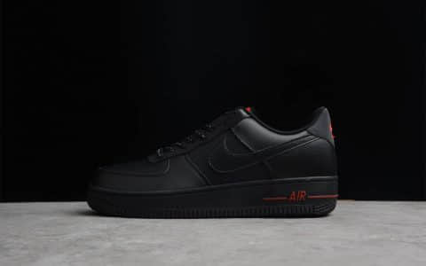 耐克空军黑红低帮纯原版本 Nike Air Force 1 '07 空军一号百搭低帮黑色板鞋 货号：DO6359-001