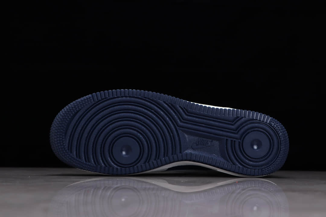 耐克空军一号深蓝拼接 Nike Air Force 1 耐克空军板鞋 耐克低帮板鞋 校园板鞋 货号：AL2236-103-潮流者之家