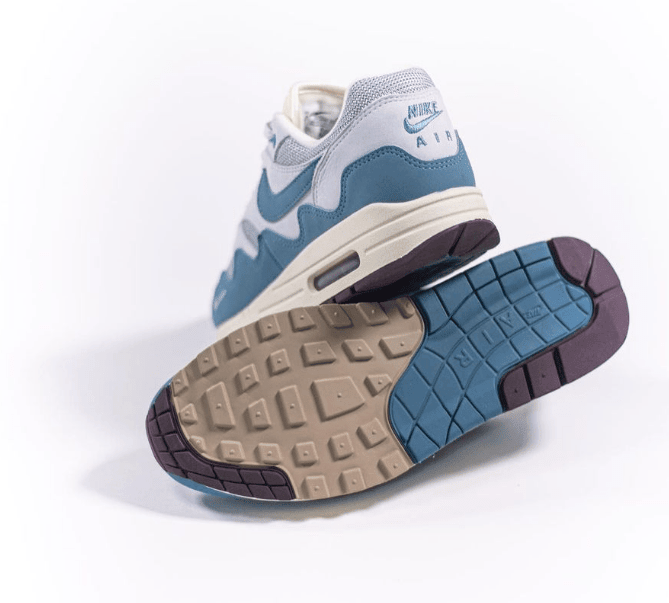 耐克AIR MAX1水蓝色联名款 Patta x Nike Air Max 1 “Noise Aqua”上脚图曝光  货号：DH1348-004