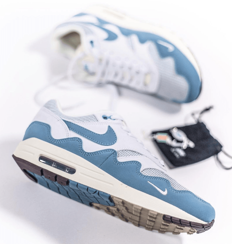 耐克AIR MAX1水蓝色联名款 Patta x Nike Air Max 1 “Noise Aqua”上脚图曝光  货号：DH1348-004