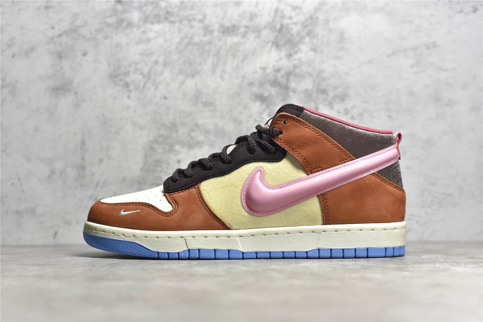 耐克Dunk SB果冻巧克力中帮 Social Status x Nike SB Dunk Mid 耐克牛奶巧克力板鞋 货号：DJ1173-700