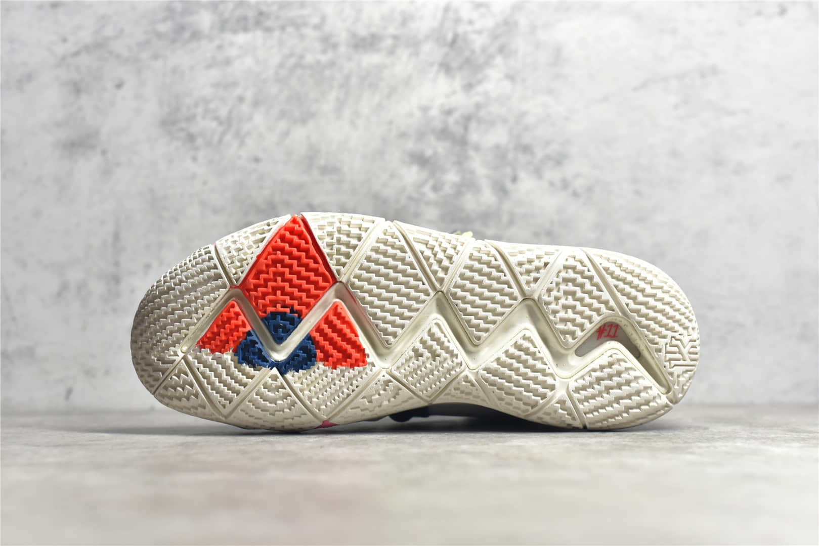 灭世纯原版本欧文2代天堂之翼 Nike KYBRID S2 欧文S2球鞋 耐克欧文缓震篮球鞋 货号：CT1971-002-潮流者之家