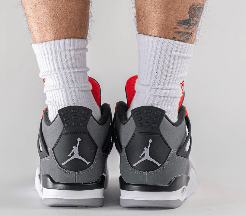 AJ4红外线上脚图 Air Jordan 4 “Infrared” AJ4黑灰篮球鞋 AJ4水泥灰 货号：DH6927-061