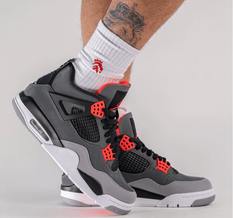 AJ4红外线上脚图 Air Jordan 4 “Infrared” AJ4黑灰篮球鞋 AJ4水泥灰 货号：DH6927-061