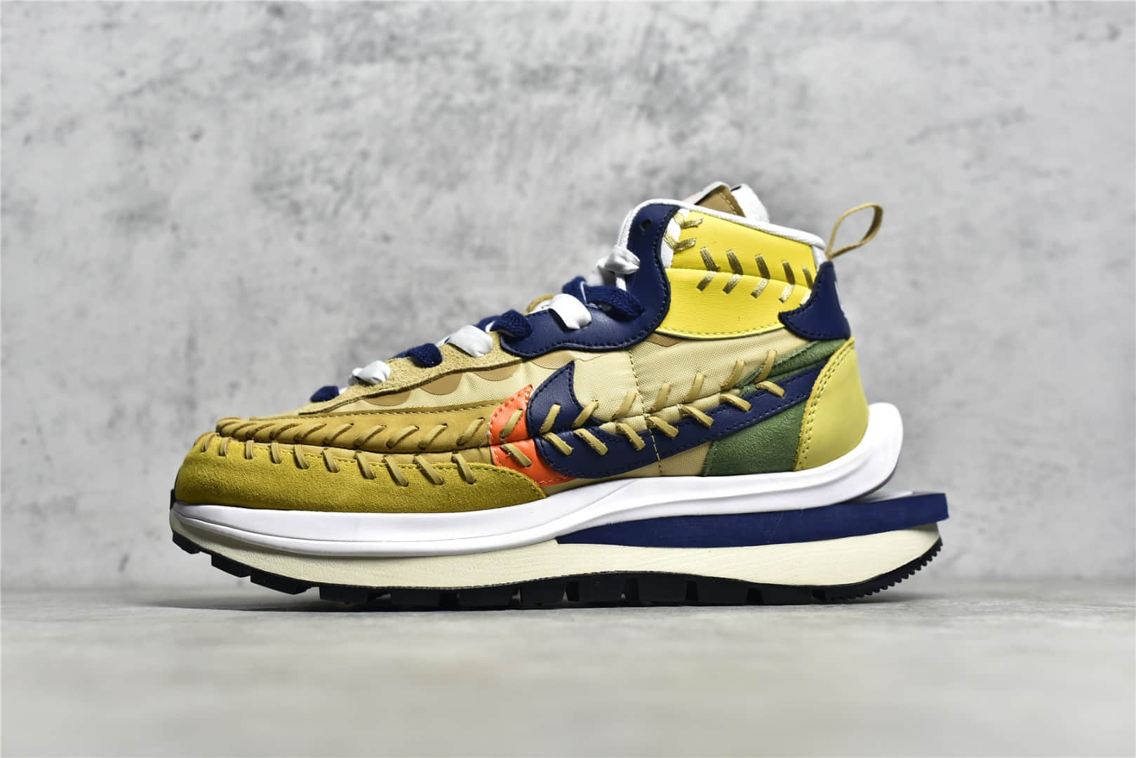 耐克华夫sacai联名四代 Sacai x Jean Paul Gaultier x Nike VaporWaffle 耐克sacai缝合 货号：DH9186-001