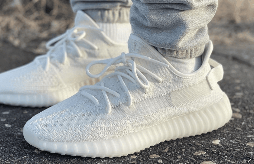 阿迪达斯椰子350V2纯白2.0 adidas Yeezy Boost 350 V2 “Pure Oat” 椰子350V2白色上脚 货号：HQ6316