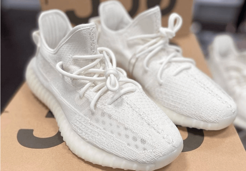 阿迪达斯椰子350V2纯白2.0 adidas Yeezy Boost 350 V2 “Pure Oat” 椰子350V2白色上脚 货号：HQ6316