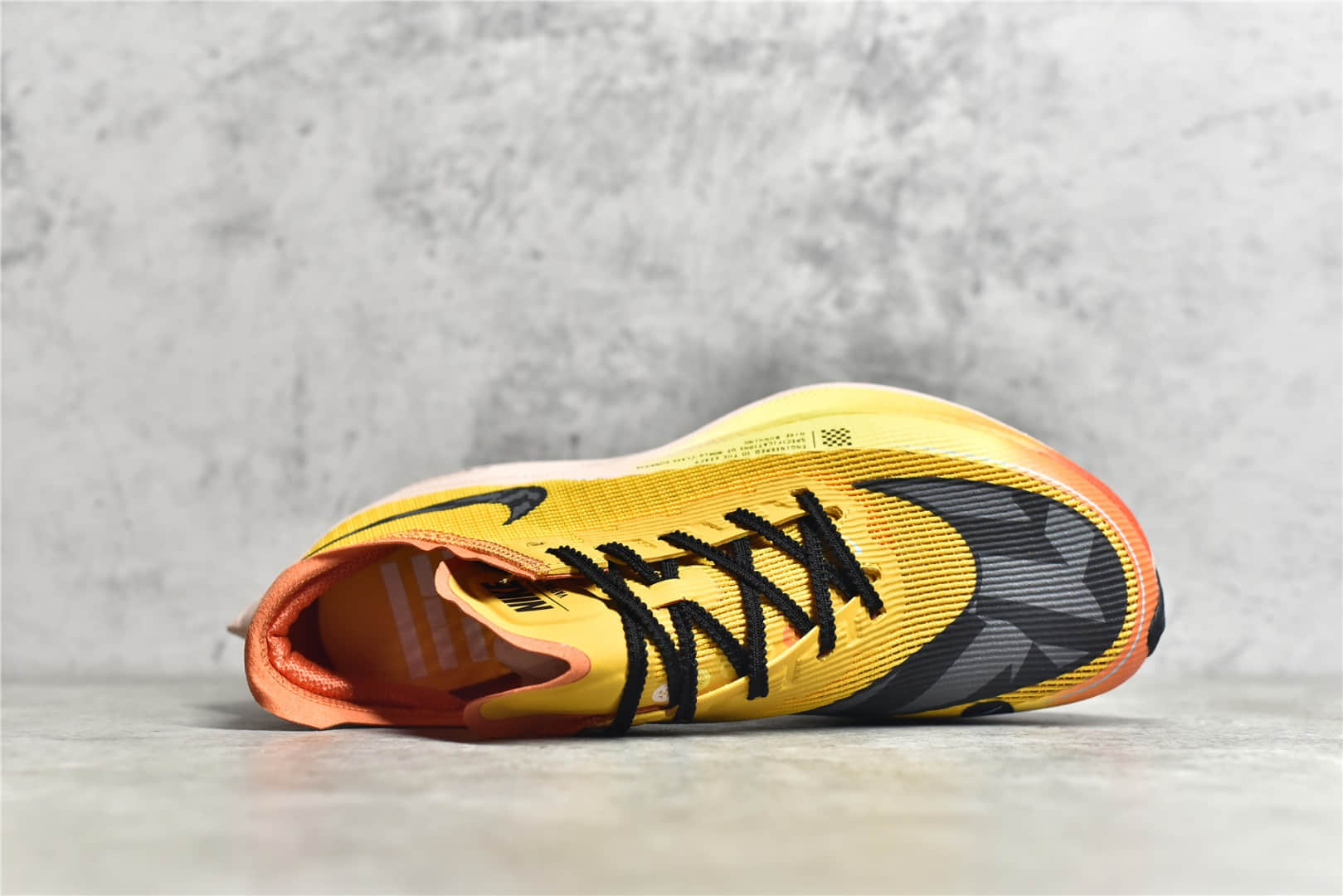 耐克马拉松2代橘黄色 Nike ZoomX Vaporfly NEXT% 耐克轻跑鞋 耐克透气跑鞋 货号：DO2408-739-潮流者之家