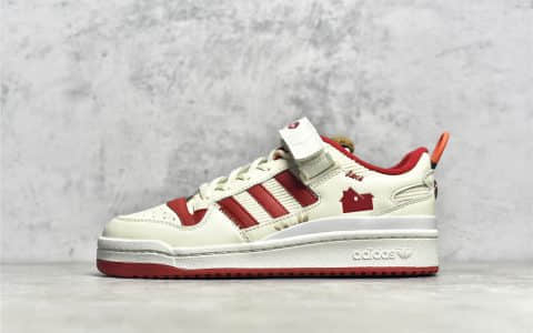 阿迪达斯小鬼当家联名米白红低帮板鞋 Home Alone x adidas Forum Low 货号：GZ4378