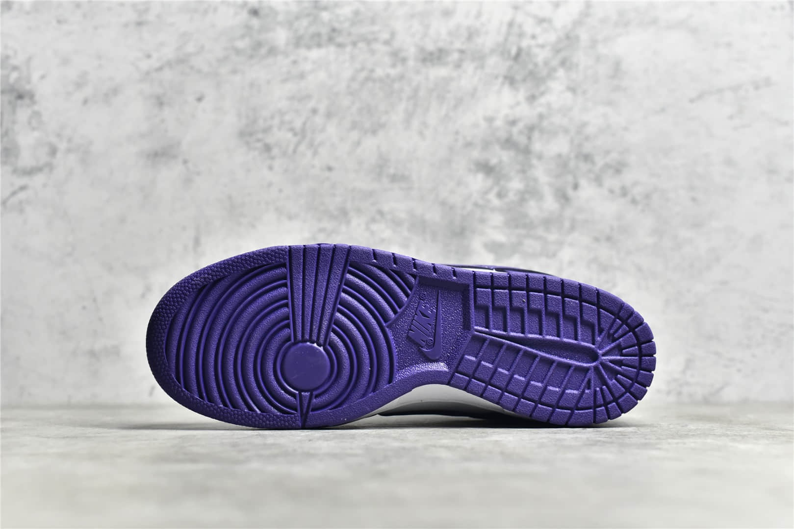 耐克Dunk白紫低帮GOD纯原版本 Nike Dunk Low “Court Purple” 耐克Dunk尺码标准  货号：DD1391-104-潮流者之家