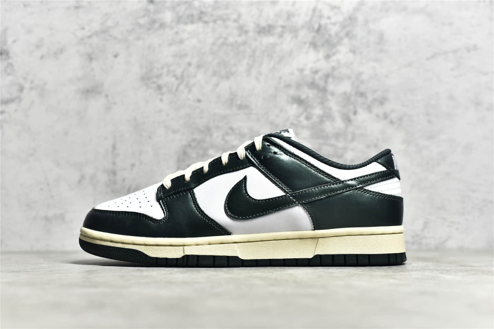 耐克Dunk白绿做旧低帮 Nike Dunk Low " Vintage Green" 莆田纯原鞋 原厂耐克Dunk 货号：DQ8580-100