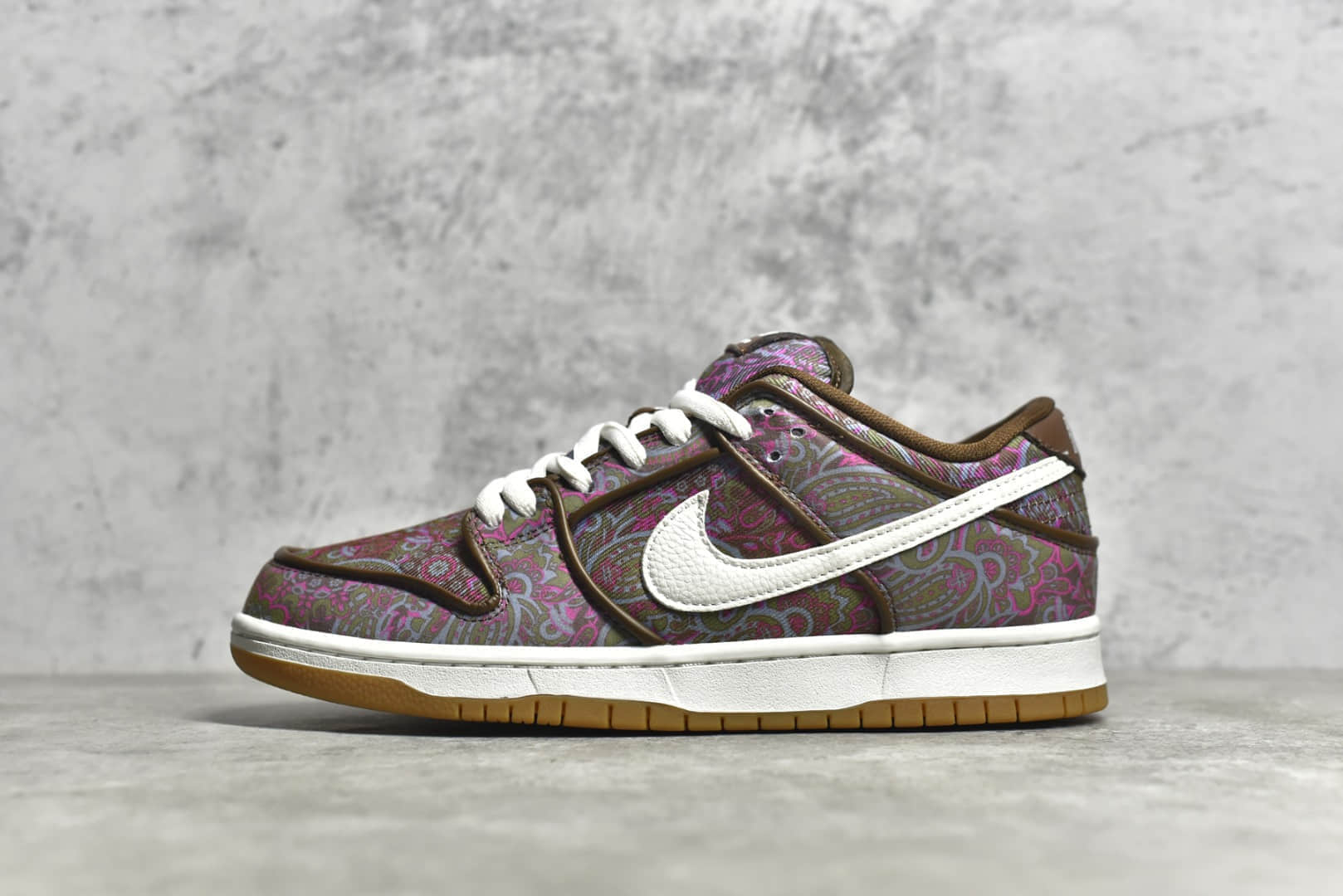 耐克Dunk腰果花棕白低帮 Nike SB Dunk Low "Paisley" 耐克Dunk高品质联名板鞋 货号：DH7534-200