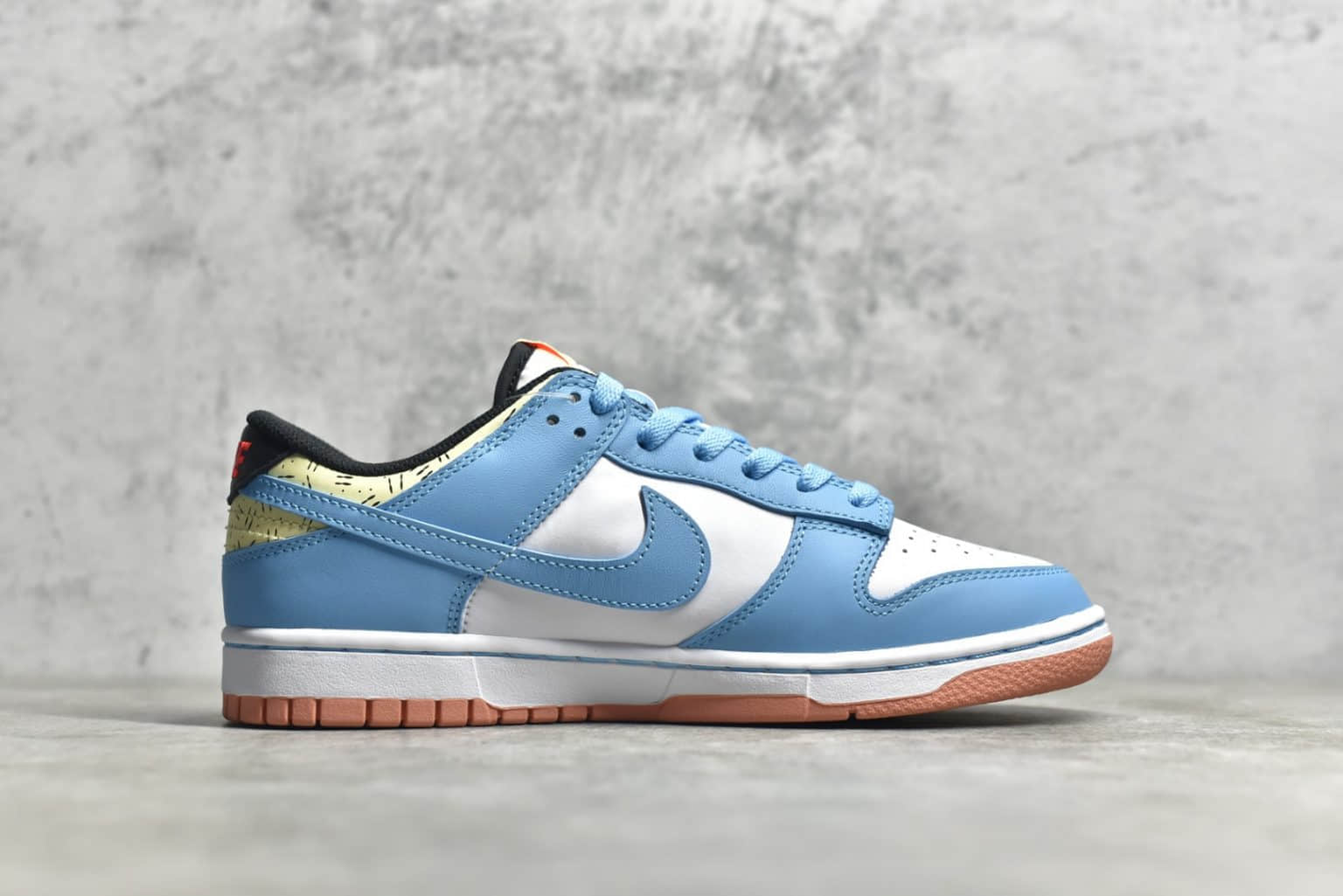 nike royale court 2 women's