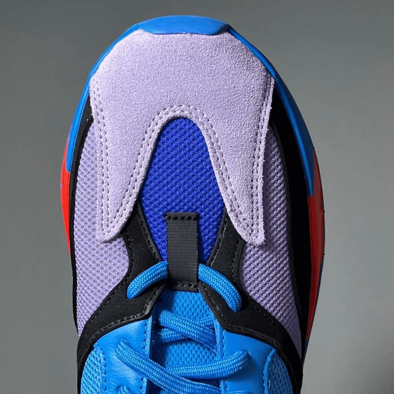 椰子700蓝色新配色发售 adidas Yeezy Boost 700 “Hi-Res Blue” 椰子700红蓝实物图 货号：HQ6980