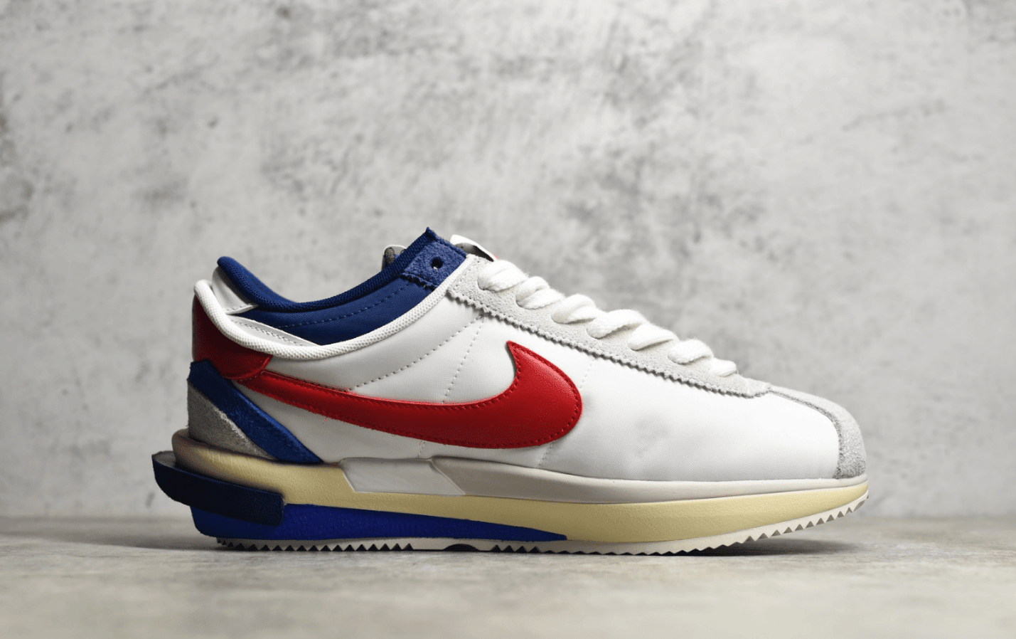 耐克sacai4.0联名款 耐克阿甘气垫联名款 Sacai x Nike Zoom Cortez 4.0 耐克sacai联名解构鞋 货号：DQ0581-100