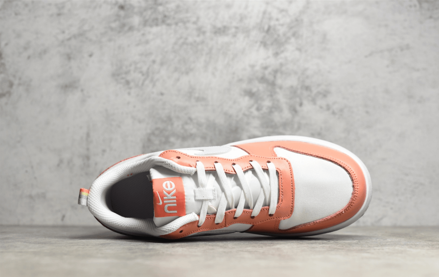 耐克白橙色低帮板鞋 Nike COURT VISION LOW 耐克复古小白鞋 货号：DM1216-100