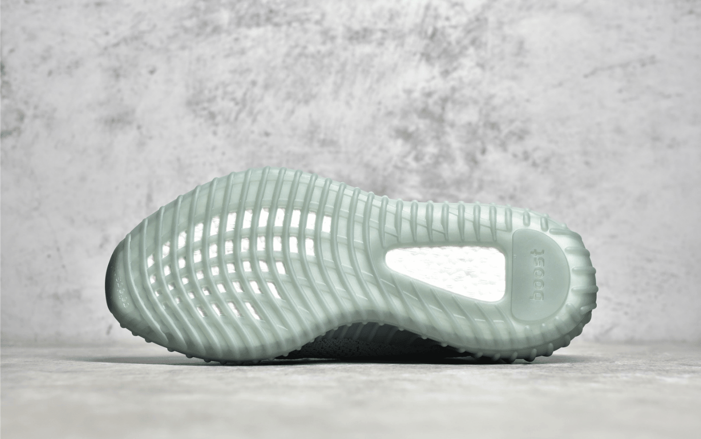 OG纯原版本椰子350V2灰蓝色 椰子巴斯夫真爆 货号：HQ2060