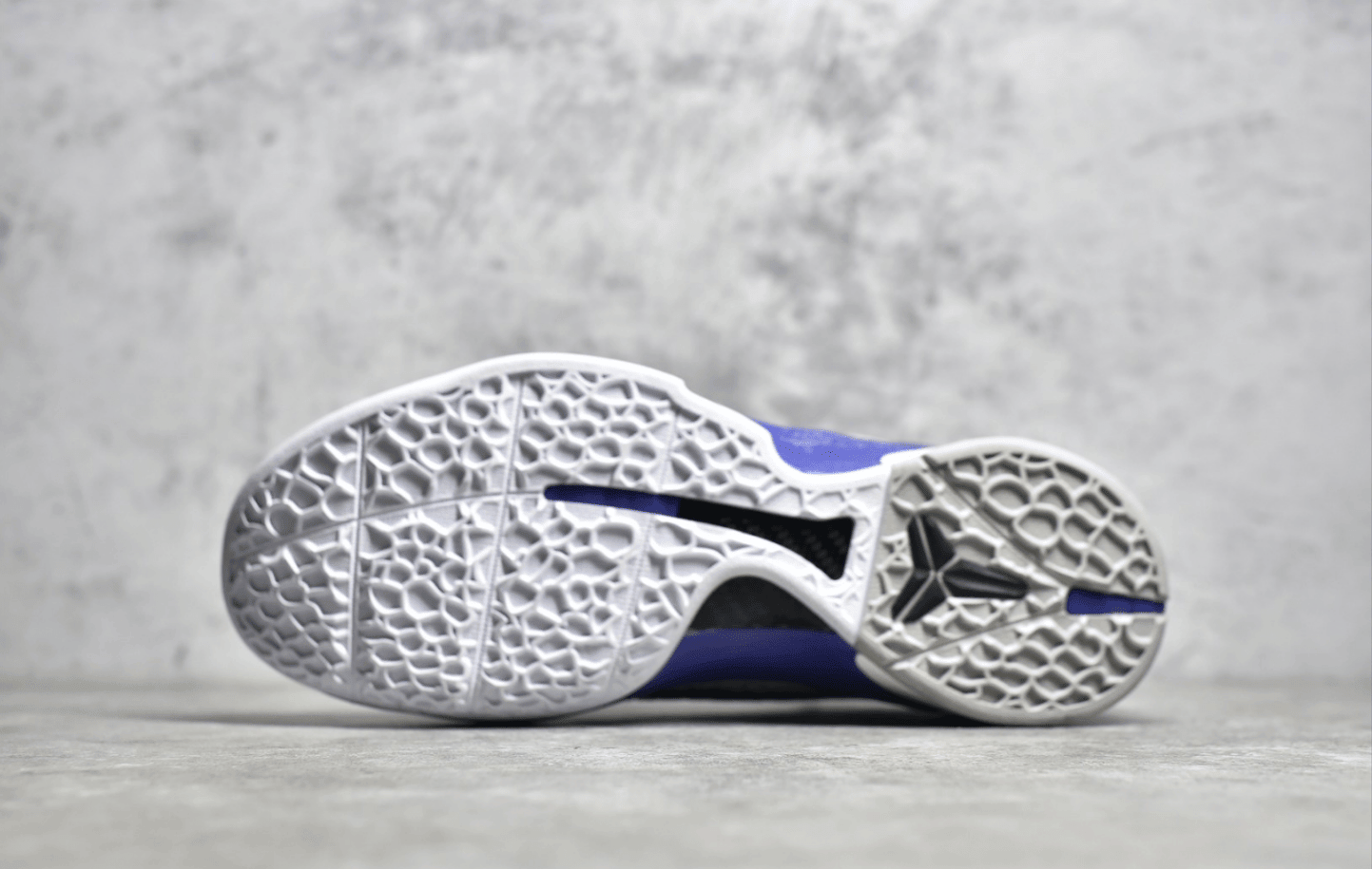 耐克科比6代实战篮球鞋 Nike Kobe 6"CONCORD" 灭世纯原版本科比白蓝球鞋 货号：436311-100