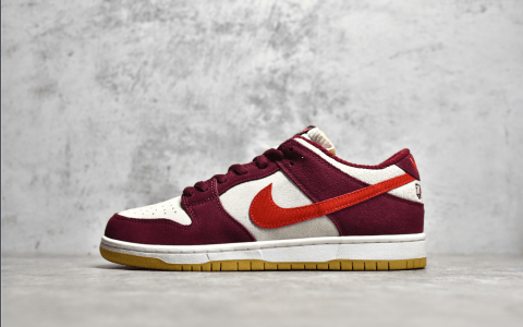 耐克SB Dunk酒红低帮 Skate Like a Girl x Nike SB Dunk Low 耐克SB Dunk灯芯绒 货号：DX4589-600