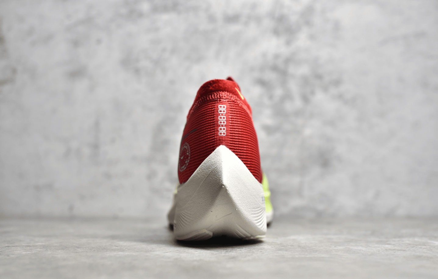 正品耐克马拉松二代红色缓震跑鞋复刻 Nike Zoom X Vaporfly Next% 货号：DX3371-600