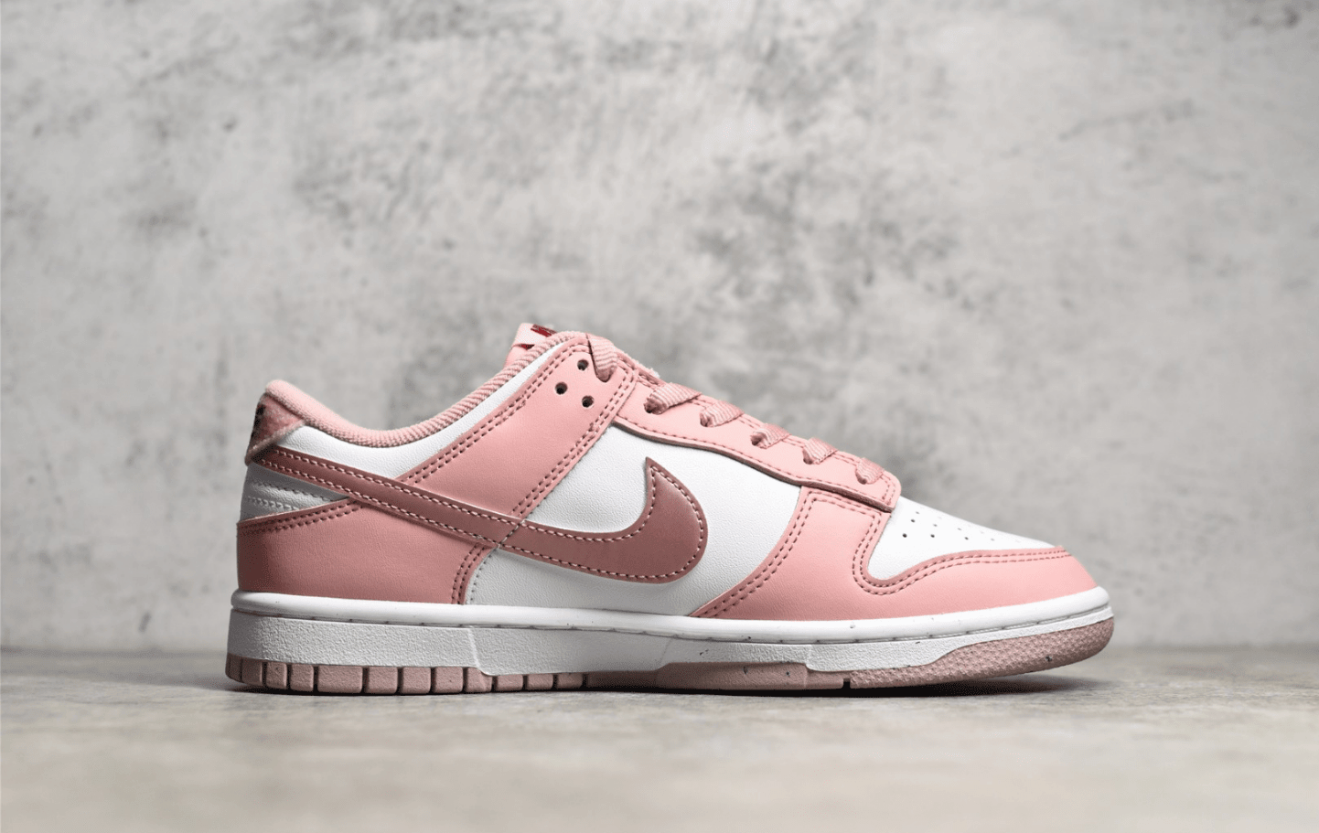耐克Dunk樱花低帮 Nike Dunk Low 耐克Dunk粉色低帮充正纯原版本 货号：DO6485-600