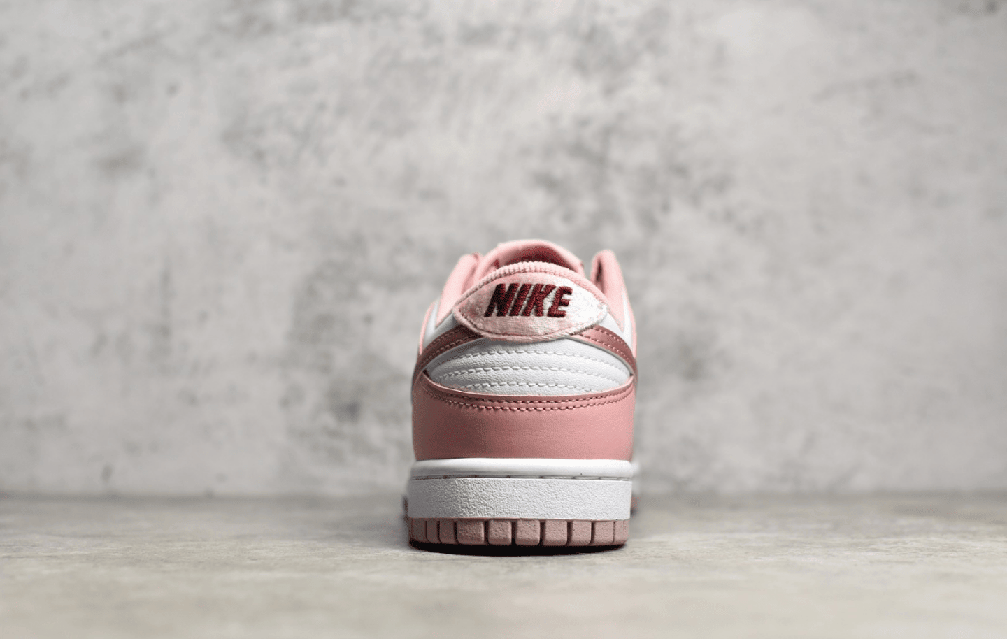耐克Dunk樱花低帮 Nike Dunk Low 耐克Dunk粉色低帮充正纯原版本 货号：DO6485-600