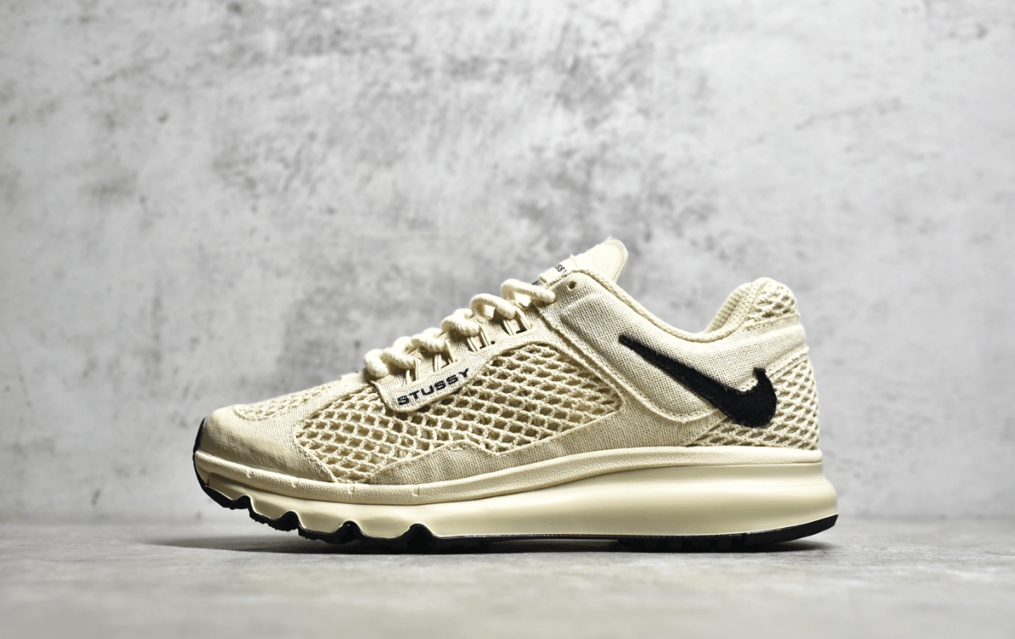 耐克AIR MAX2015斯图西联名米白黑 Stussy x Nike Air Max 2015 "Fossil" 耐克新款联名跑鞋 货号：DM6447-200