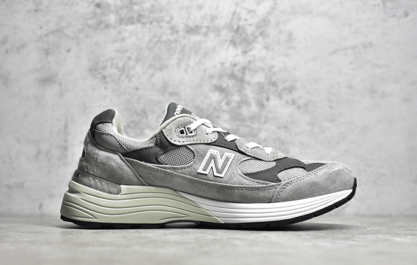 新百伦NB992元祖灰总统缓震跑鞋 New Balance 992 美产新百伦复刻 一手货源 货号：M992GR