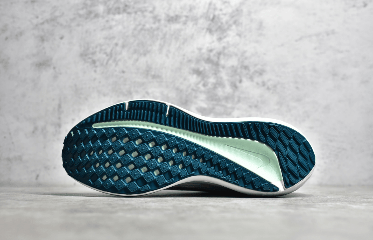 莆田顶级版本耐克登月9代新款 Nike Air Zoom Winflo V9 莆田耐克登月工厂 货号：DD6203-005