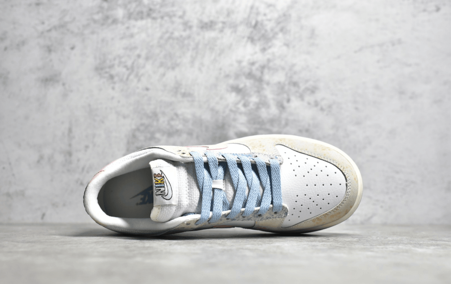 耐克SB Dunk复活节白蓝粉低帮 Nike SB Dunk Low 耐克Dunk原厂气垫 原厂皮质 货号：DV6486-100