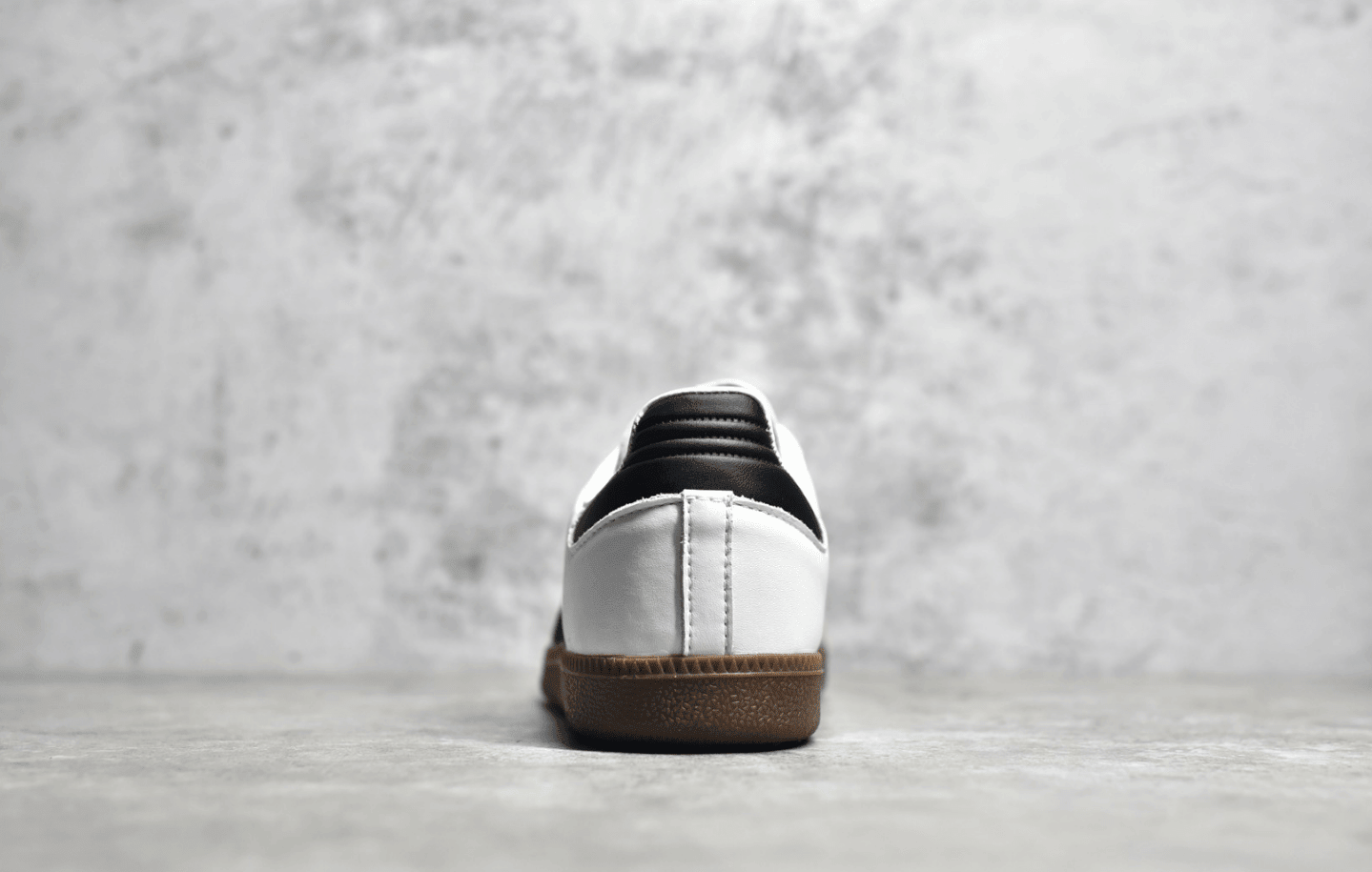 阿迪达斯Samba白黑生胶低帮板鞋 Adidas Samba OG FT 阿迪达斯休闲透气板鞋 货号：B75806