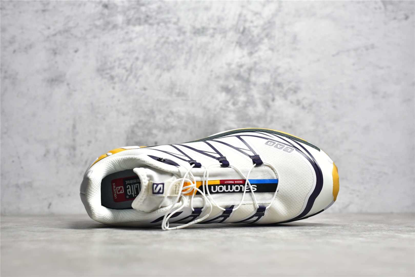 萨洛蒙白色 Salomon 萨洛蒙 XT-6 复古机能跑鞋 莆田复刻鞋实拍-潮流者之家