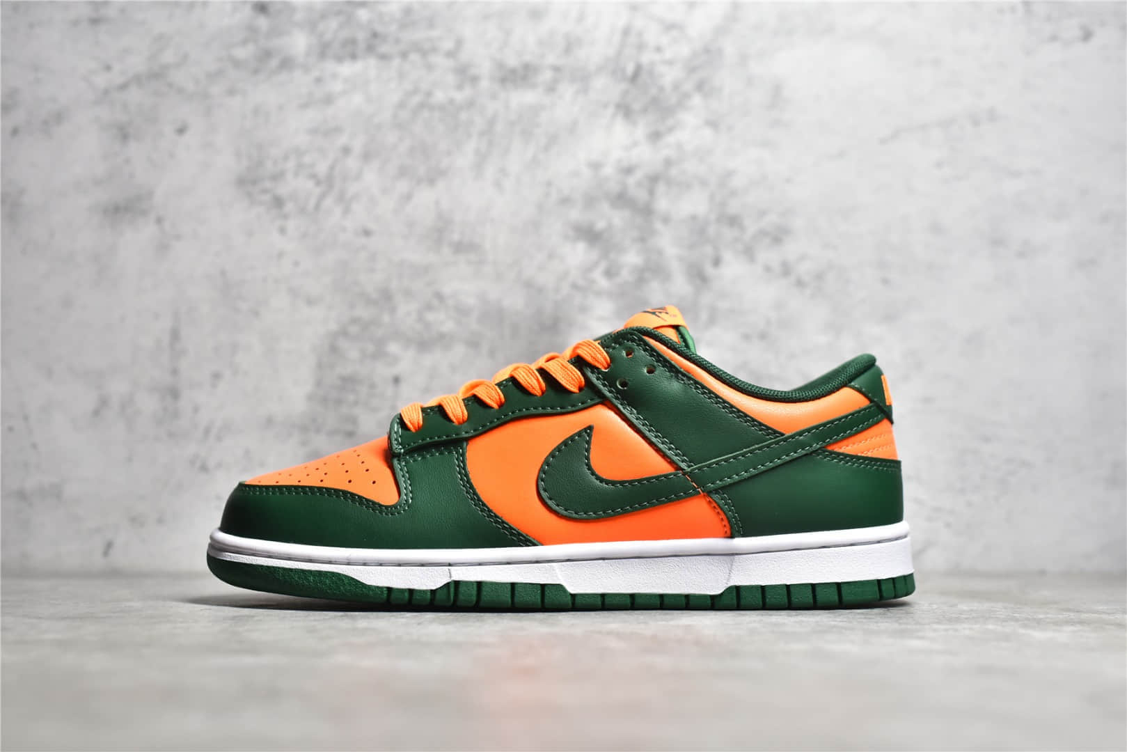 耐克Dunk橙绿低帮 Nike Dunk Low “Miami Hurricanes”橙绿 货号： DD1391-300