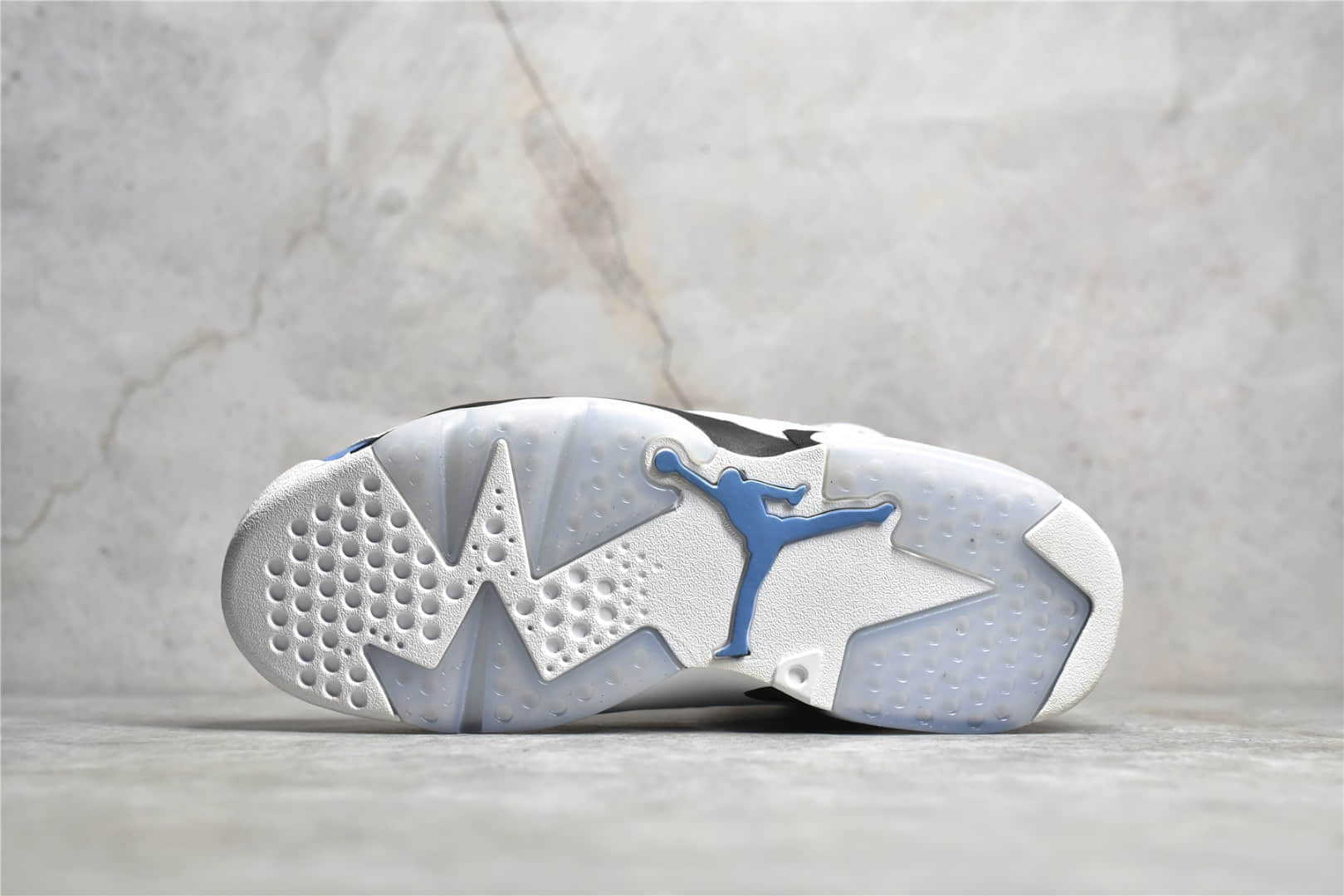 AJ6白蓝实战球鞋 Air Jordan 6 Retro “University Blue” 莆田H12版本AJ6货源 货号：CT8529 410-潮流者之家